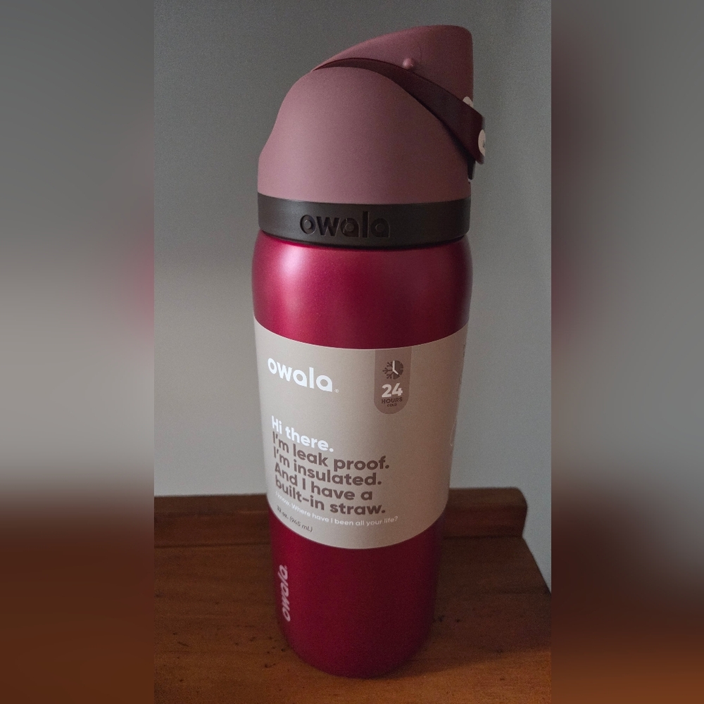 Owala Special Edition Holiday Water Bottle (32oz) -  Metallic Red